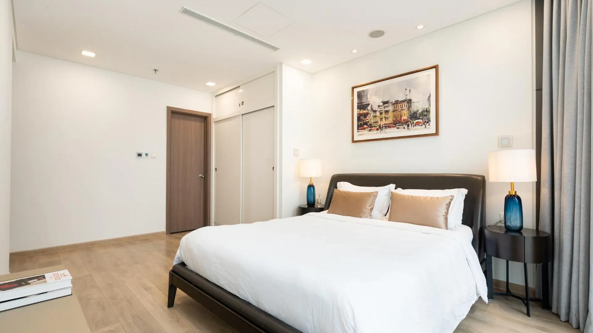 Vera Saigon Apartments - Luxury Landmark 81 ホーチミン市